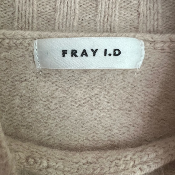 Fray I.D woman’s turtleneck crop sweater - Picture 4 of 7